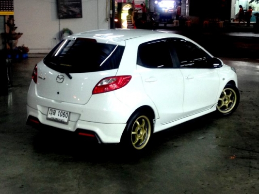 ขาย/แลก/เทิร์น เงินสด Mazda2 5ประตู เกียร์ออโต้ ปี 2011