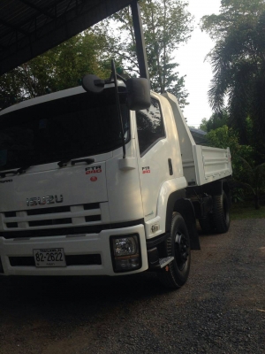 ขายครับ หกล้อ อีซูซู FTR 240 ปี56 สภาพนางฟ้าสวยจัดเดิมจริงๆ ใช้งานน้อย แค่ 85,&times;&times;&times;กม. เล่ม ทะเบียนพร้อมโอน ราคา 1,380,000บ ต่อรองได้ รถสวยสภาพดีจริงๆ ครับท่าน