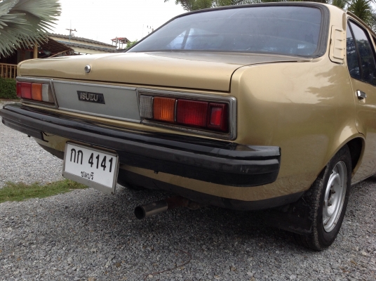 อีซูซุ เจมินี่ เครื่องดีเซล 1800 ซีซี 5 เกียร์ อีซูซุ เจมินี่ เครื่องดีเซล 1800 ซีซี 5 เกียร์