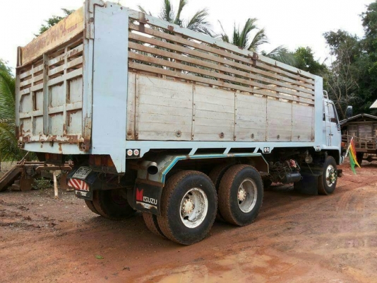 ขายครับ สิบล้อ อีซูซุ FVZ 32MZF195นางฟ้า ดั้มมีเนียม สภาพดีสวยจัดเดิมทั้งคัน ทะเบียนพร้อมโอน