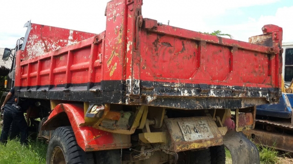 ขายด่วนหกล้อดั้มยาง900KR320เครื่องEH500 150แรงสภาพใช้งานโทร0843923995