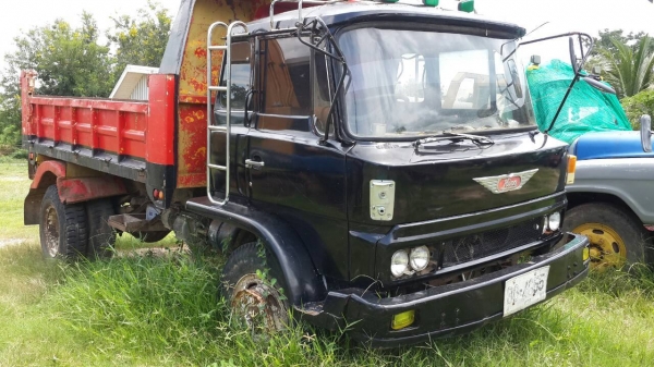 ขายด่วนหกล้อดั้มยาง900KR320เครื่องEH500 150แรงสภาพใช้งานโทร0843923995