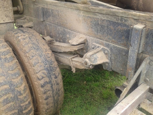 ขายด่วนหกล้อดั้มยาง900KR320เครื่องEH500 150แรงสภาพใช้งานโทร0843923995