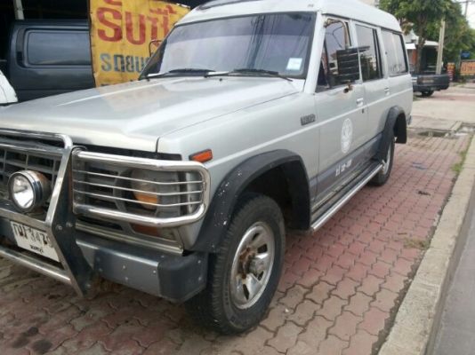 NISSAN PATROL 4 WD  ขาย 6.9 หมื่น แถม มอเตอร์ไซด์ 1 คัน