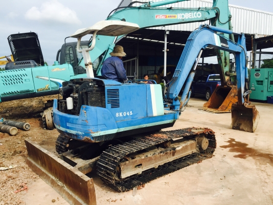 ขายKOBELCO SK045 รถสวยพร้อมใช้ครับ