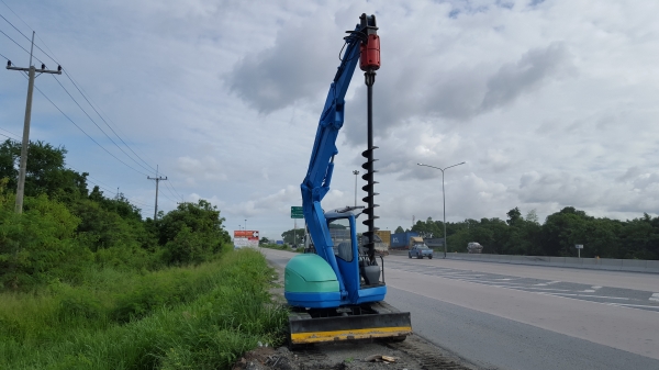 มอเตอร์เจาะดินโต30ซ.ม..ยาว3เมตร.พร้อมใบสว่าน