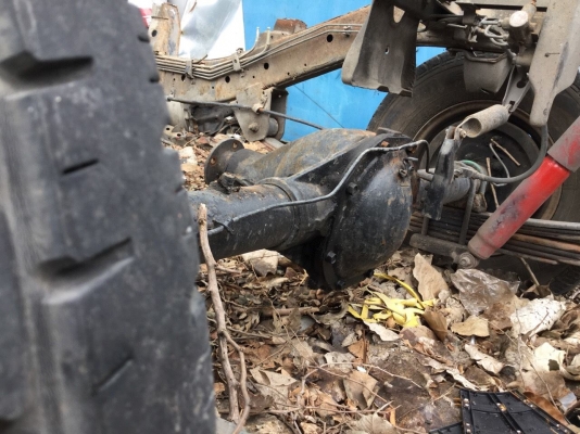 ขายช่วงล่าง NISSAN BIG M