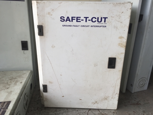 ขายตู้ SAVE T CUT ใช้ป้องกันไฟรั่ว ปลอดภัย ใช้งานได้เลยครับ