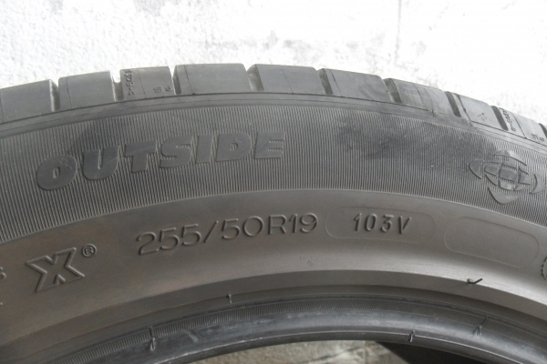 ยาง MICHELIN 255/50R19ปี13 สวยๆ 1 คู่ ราคา 2500 บาท
