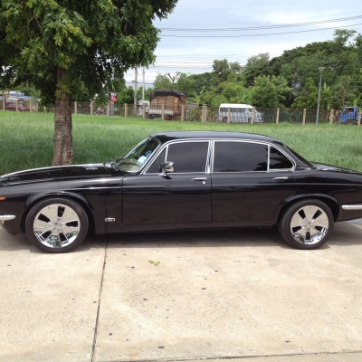 ขายหรือแลกเดมเลอร์ ปี 88 เครื่อง 2 J โบ รับเทิร์นทุกรุ่น ลองเสนอมา เกียร์ออโต้ ขาย 387,000 บาท ติดต่อ คุณเอ๋ 092-6356419 ขายหรือแลกเดมเลอร์ ปี 88 เครื่อง 2 J โบ รับเทิร์นทุกรุ่น ลองเสนอมา เกียร์ออโต้ ขาย 387,000 บาท ติดต่อ คุณเอ๋ 092-6356419