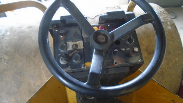 ขายรถบดหน้าเหล็กหลังยาง ขายรถบดหน้าเหล็กหลังยาง