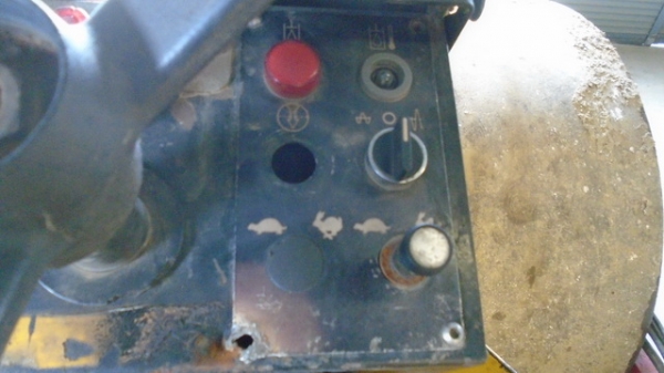 ขายรถบดหน้าเหล็กหลังยาง ขายรถบดหน้าเหล็กหลังยาง