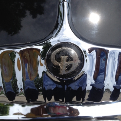 ขายหรือแลกเดมเลอร์ ปี 88 เครื่อง 2 J โบ รับเทิร์นทุกรุ่น ลองเสนอมา เกียร์ออโต้ ขาย 387,000 บาท ติดต่อ คุณเอ๋ 092-6356419