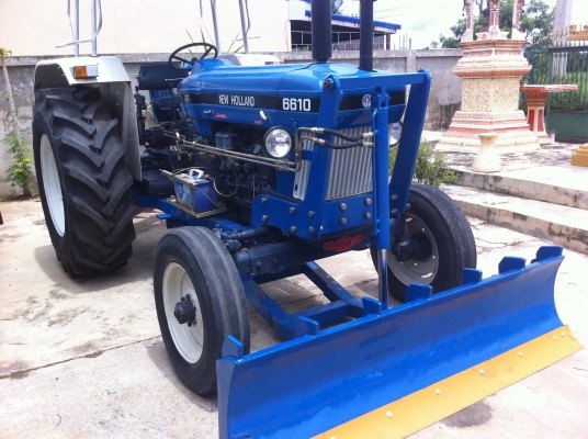 Ford 6610 เสื้อลาย ฟิตเครื่องใหม่ เช็คระบบใหม่ทั้งคัน สภาพพร้อมใช้ มีหางให้เลือก 3 หรือ 7 ทะเบียนพร้อมโอน