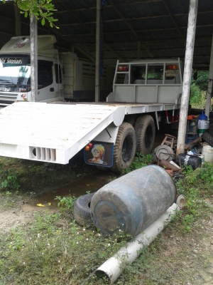 10ล้อท้ายลาด230แรง 2เพลา Nissan UD CEM430M...รถสวย ยางสวย