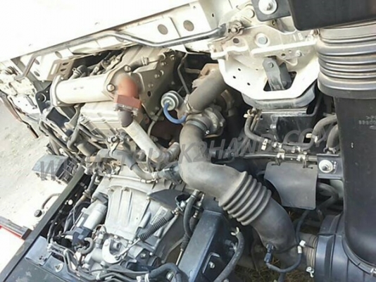 รถบรรทุก 6 ล้อ บรรทุกน้ำมัน ยี่ห้อ ISUZU NPR ปีจดทะเบียน 2554