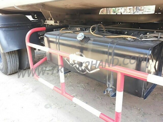 รถบรรทุก 6 ล้อ บรรทุกน้ำมัน ยี่ห้อ ISUZU NPR ปีจดทะเบียน 2554