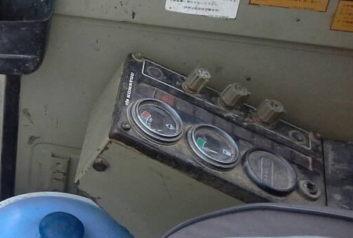 **475,000 บ.ต่อรอง/// แพ็คคู่ แบคโฮ KOMATSU PC60-5 พร้อม เทนเลอร์6ล้อหัวยาว ISUZU TX-150แรง **ขาย แบคโฮ KOMATSU PC60-5+ISUZU TX 6ล้อหัวยาว 150แรง แบคโฮพร้อมเทนเลอร์ ขน/ย้าย สภาพพร้อมใช้ พร้อมทำเงิน แบคโฮ KOMATSU PC 60รุ่น5 HYD.EXCAVATOR KOMATSU PC60-5 ซีเ **475,000 บ.ต่อรอง/// แพ็คคู่ แบคโฮ KOMATSU PC60-5 พร้อม เทนเลอร์6ล้อหัวยาว ISUZU TX-150แรง **ขาย แบคโฮ KOMATSU PC60-5+ISUZU TX 6ล้อหัวยาว 150แรง แบคโฮพร้อมเทนเลอร์ ขน/ย้าย สภาพพร้อมใช้ พร้อมทำเงิน แบคโฮ KOMATSU PC 60รุ่น5 HYD.EXCAVATOR KOMATSU PC60-5 ซีเ