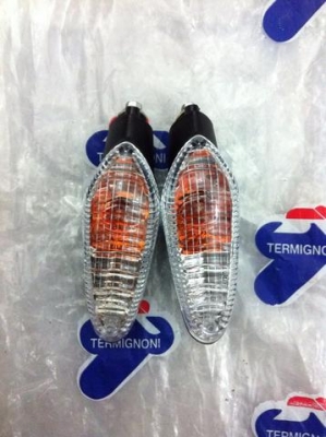 ชุดท้าย Ducati 796 ทั้งชุด พร้อมกระจกหน้าเดิมใหม่ๆไร้ริ้วรอย