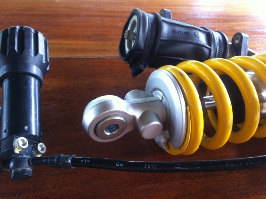 โช๊คหลัง DUCATI DIAVEL(ต่อรองได้ลดได้ครับ)