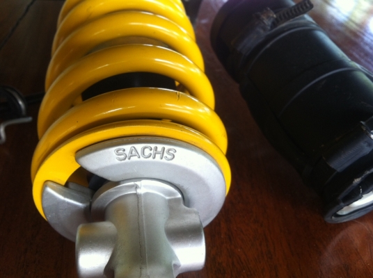 โช๊คหลัง DUCATI DIAVEL(ต่อรองได้ลดได้ครับ)