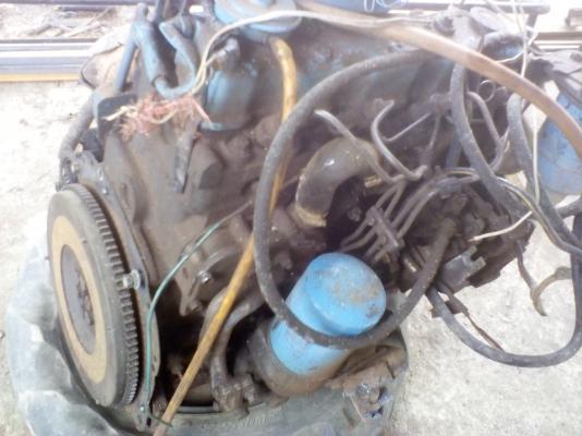 ขายเครื่องยนต์ นิสสัน  SD23  เครื่องยนต์พึ่งยกลง  ตัวรถเอาทำรถเกษตรแล้ว  เครื่องพร้อมใช้งาน