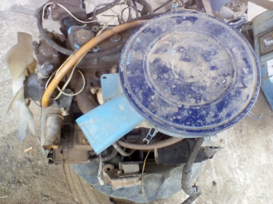 ขายเครื่องยนต์ นิสสัน  SD23  เครื่องยนต์พึ่งยกลง  ตัวรถเอาทำรถเกษตรแล้ว  เครื่องพร้อมใช้งาน