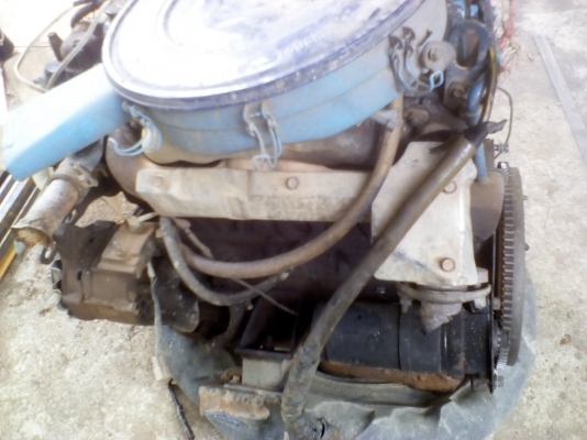 ขายเครื่องยนต์ นิสสัน  SD23  เครื่องยนต์พึ่งยกลง  ตัวรถเอาทำรถเกษตรแล้ว  เครื่องพร้อมใช้งาน