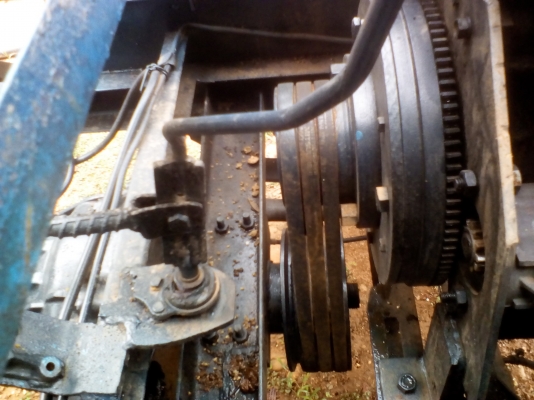 ขายรถการเกษตร  4x4  ช่วงล่า คานแข็ง นิสสันซาฟารี  ทนๆๆอึดๆๆ