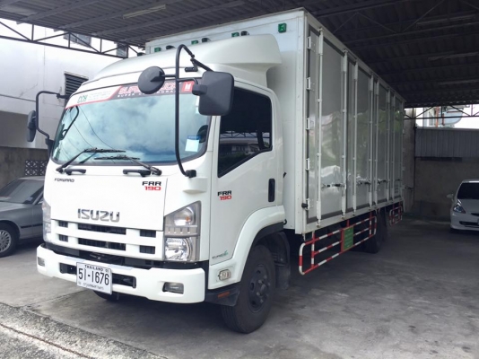 ISUZU FRR190 กระบะหกล้อขนาดใหญ่