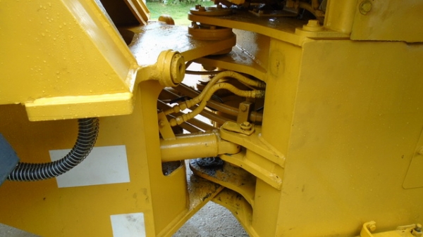 ขายรถตักมือสองพร้อมใช้งาน