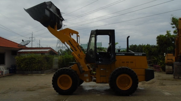 ขายรถตักมือสองพร้อมใช้งาน