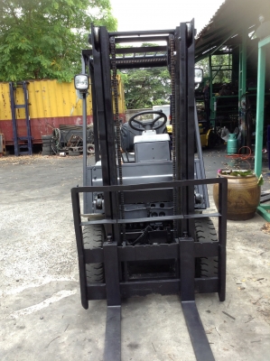 +++ ขายโฟล์คลิฟท์ KOMATSU FG15-15 ขนาด 1.5 ตัน เครื่องยนต์เบนซิน ติดแก๊ส เสา 3 เมตร เกียร์ธรรมดา งา 1,070 มม. ยางลมครับ +++ ขายโฟล์คลิฟท์ KOMATSU FG15-15 ขนาด 1.5 ตัน เครื่องยนต์เบนซิน ติดแก๊ส เสา 3 เมตร เกียร์ธรรมดา งา 1,070 มม. ยางลมครับ