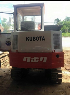 ขายรถขุดKUBOTA   KH14H (เท่ากับPC30 ) มีหัวเก๋ง รถเก่านอกแท้ มีใบอินวอย ราคา200,000บาท สนใจติดต่อ099-907-9273  กิ๊ฟค่ะ