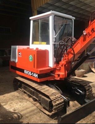 ขายรถขุดKUBOTA   KH14H (เท่ากับPC30 ) มีหัวเก๋ง รถเก่านอกแท้ มีใบอินวอย ราคา200,000บาท สนใจติดต่อ099-907-9273  กิ๊ฟค่ะ