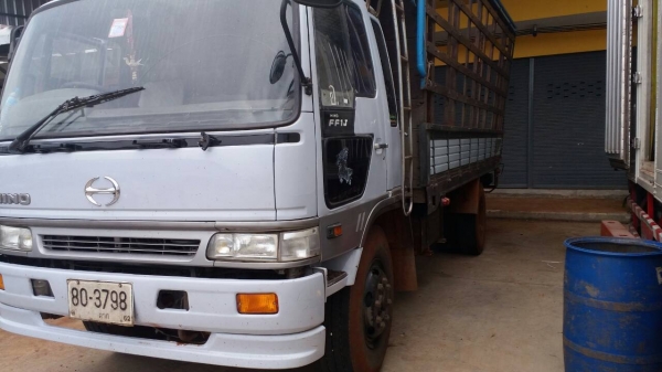 ขายรถบรรทุก 6 ล้อกระบะรั้วใหญ่ HINO FF 210 แรงม้าปี 2541 กระบะยาว 5.50 ราคา 550000