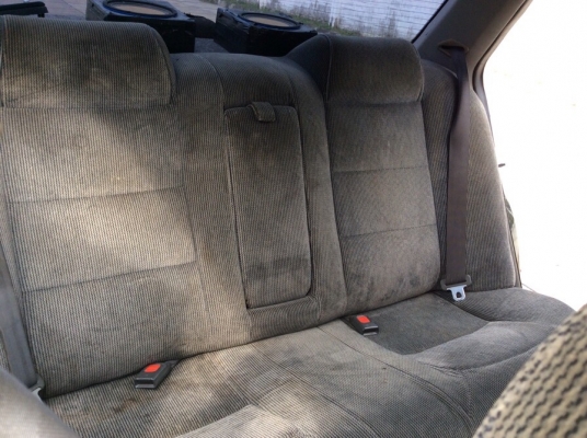 ขายรถแอคคอร์ดตาเพชรไฟท้ายสั้น ปี93 เครื่องเดิมหัวฉีด 2.0 เกียร์ธรรมดา แก๊สLPG เพาเวอร์ ไฟฟ้าทั้งคัน ภายในสวยเดิมๆสะอาด แอร์เย็นฉ่ำ วิทยุCD ตัวถังสีเงาสีแตกบางชิ้น แม็กเดิม เครื่องดี ช่วงล่างนิ่ม รถขับดีครับ พร้อมใช้ ภาษี59