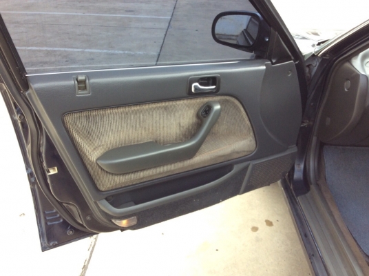 ขายรถแอคคอร์ดตาเพชรไฟท้ายสั้น ปี93 เครื่องเดิมหัวฉีด 2.0 เกียร์ธรรมดา แก๊สLPG เพาเวอร์ ไฟฟ้าทั้งคัน ภายในสวยเดิมๆสะอาด แอร์เย็นฉ่ำ วิทยุCD ตัวถังสีเงาสีแตกบางชิ้น แม็กเดิม เครื่องดี ช่วงล่างนิ่ม รถขับดีครับ พร้อมใช้ ภาษี59