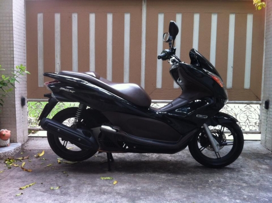 ขออนุญาติขาย HONDA PCX 125-i สีดำเงา ฟรีค่าโอน ขออนุญาติขาย HONDA PCX 125-i สีดำเงา ฟรีค่าโอน