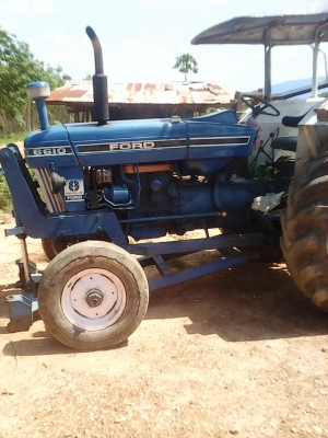 ขายรถไถฟอร์ด รุ่น6610