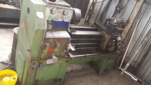 เครื่องกลึง 5 ฟุต takisawa สภาพใช้โหละไลน์ ลองได้ 0814583376 เอก