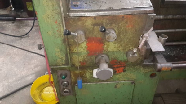 เครื่องกลึง 5 ฟุต takisawa สภาพใช้โหละไลน์ ลองได้ 0814583376 เอก