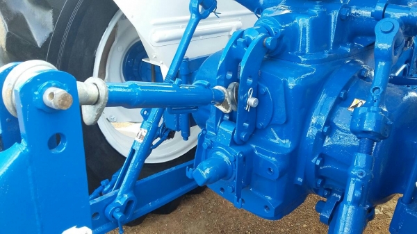 ขายรถไถฟอร์ด.6610.เต็มตัวเสื่อลาย ขายรถไถฟอร์ด.6610.เต็มตัวเสื่อลาย