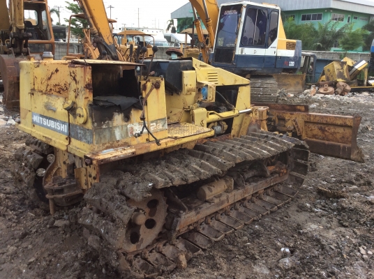 ขายรถแทรคเตอร์ มิตรซู BD2G พร้อมใช้งานครับ