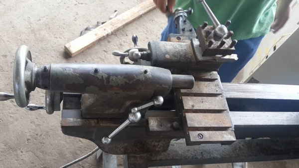 เครื่องกลึง myford ไฟบ้าน ตามสภาพ ราคานักสะสม 0814583376