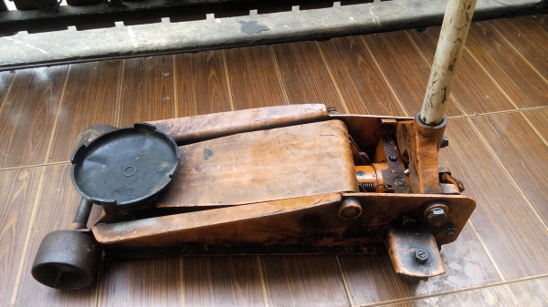 แม่แรง3.5ตันต้องเอาไปซ่อม