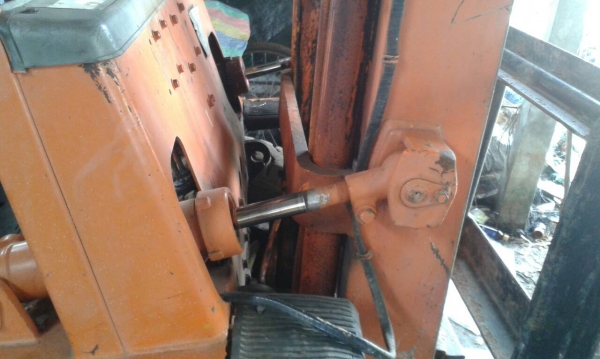 รถฟอร์คลิฟต์  โตโยต้า  2.5 ตัน.    สนใจติดต่อ  081 - 6079515