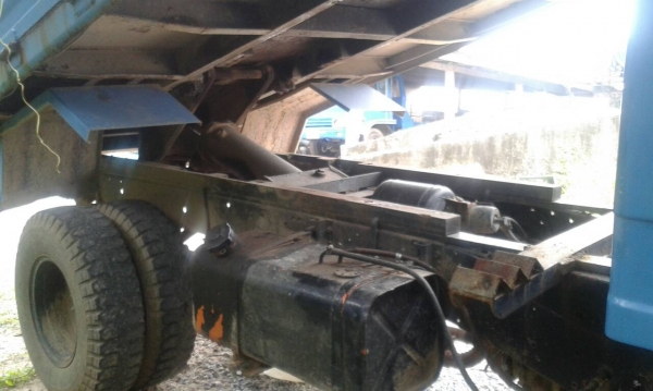 รถอีซุซุ 6 ล้อดั้ม TLD - 66  / 100 แรงม้า. ปี 35.    สนใจติดต่อ  081 - 6079515