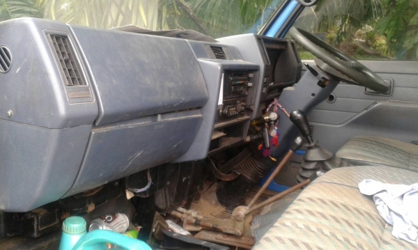 รถอีซุซุ 6 ล้อดั้ม TLD - 66  / 100 แรงม้า. ปี 35.    สนใจติดต่อ  081 - 6079515