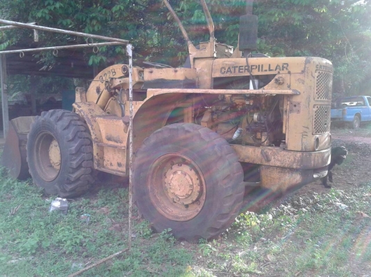 รถตัก CAT  - 922B.   สนใจติดต่อ  081 - 6079515